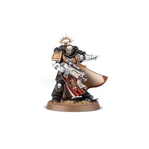 Painted Warhammer Space Marine Primaris Captain miniature with detailed armor and weapon