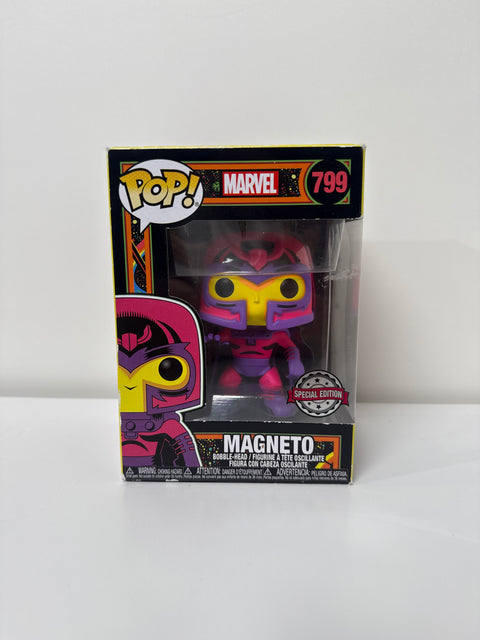 Magneto (Blacklight GITD) #799 (Preowned) – Funko Pop! Vinyl Figure | Marvel